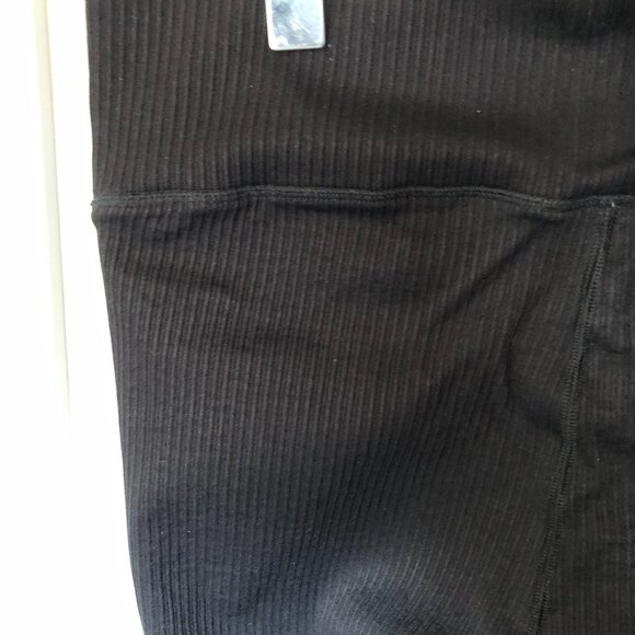 Good American Wide Rib Shine Clean Seamless Leggings Black - Picture 9 of 11